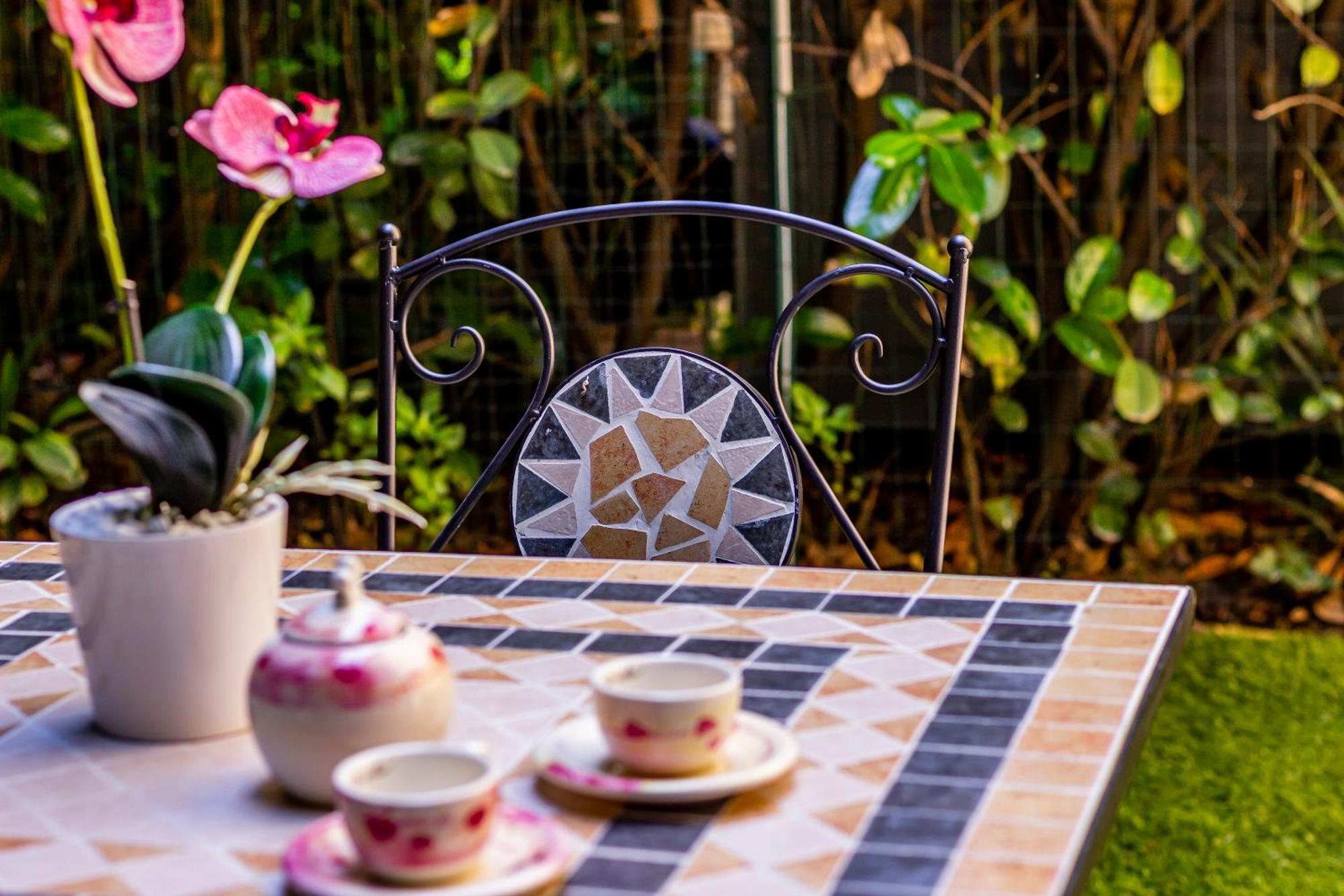 Private Garden & Garage - Self Check-In & Remote Access Apartment Como Ngoại thất bức ảnh